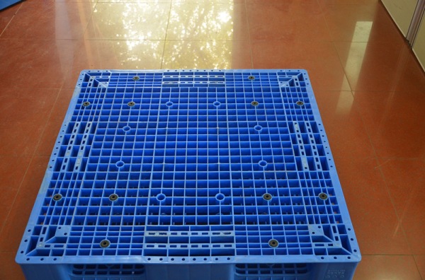 JIS Stackable Heavy-duty Plastic Pallets