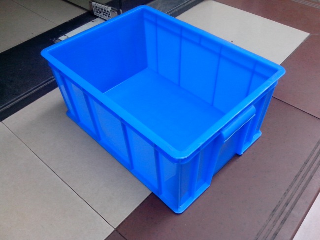 SMALL PLASTIC STORAGE BOXES