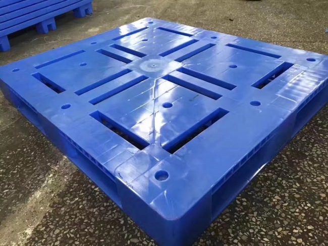  Ventilated design Closed Deck Plastic Pallets